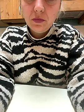 Daiana Andra online show from 7, 10, 2025