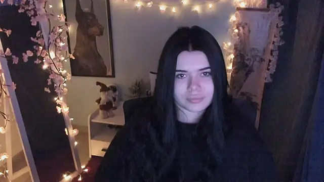 Mona Esty online show from 2, 2, 2026