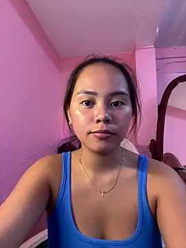 Snapshot of Funtasee_Andi chatting on 18, 5, 2026 Funtasee Andi online show from 18, 5, 2026