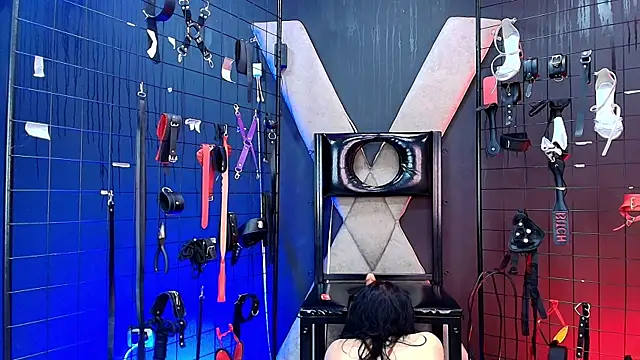 MrKiara Queen BDSM  online show from 15, 10, 2025