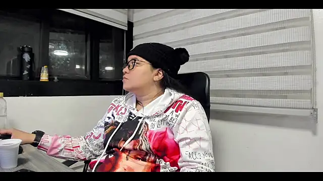 Xander Taylor  online show from 16, 10, 2025