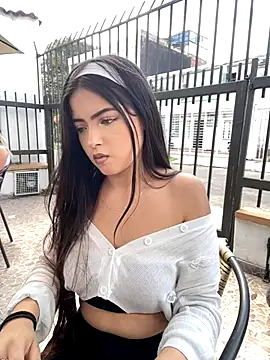 KyliePink  online show from 15, 10, 2025