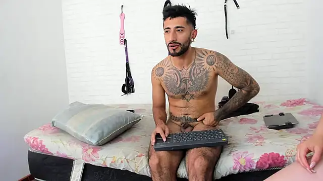 Snapshot of sofiandnick_smith chatting on 29, 4, 2026 sofiandnick smith online show from 29, 4, 2026