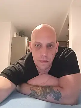 Snapshot of Kobradera1984 chatting on 28, 5, 2026 Kobradera1984 online show from 28, 5, 2026