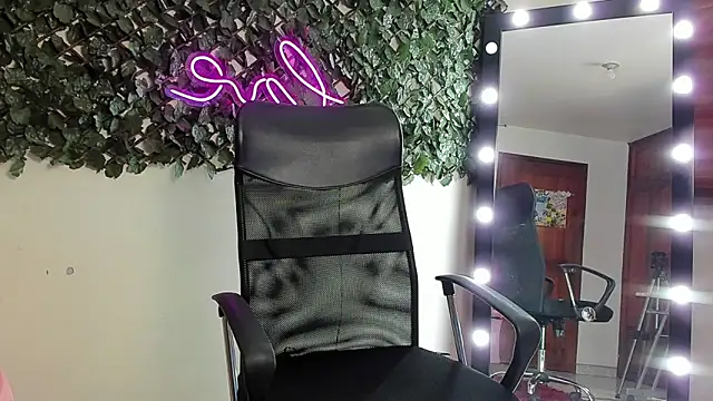 Samanta Ortiz online show from 25, 11, 2025