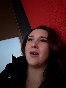 Snapshot of MayaVonDe chatting on 10, 11, 2025 MayaVonDe online show from 10, 11, 2025