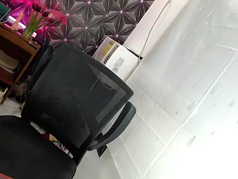 Hot chely online show from 24, 10, 2025