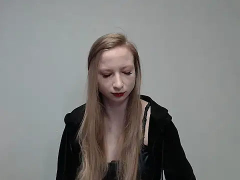 sophieryder online show from 4, 4, 2026