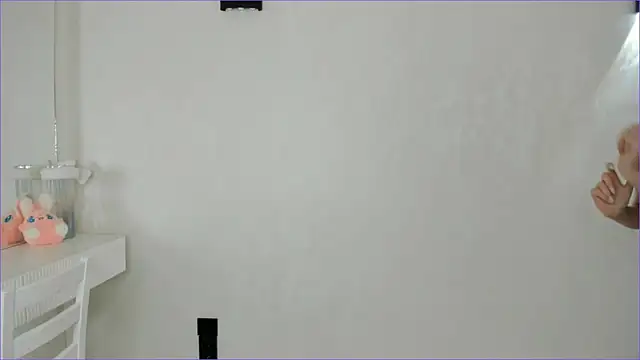 Snapshot of aizury_chi chatting on 18, 11, 2025 aizury chi online show from 18, 11, 2025