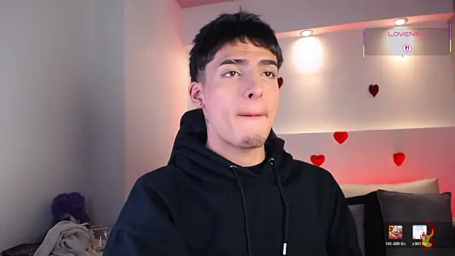 MateoMitchell online show from 3, 3, 2026