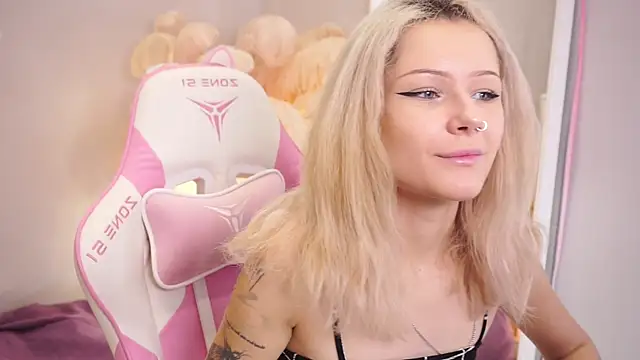 Celeste eyes0n online show from 18, 10, 2025