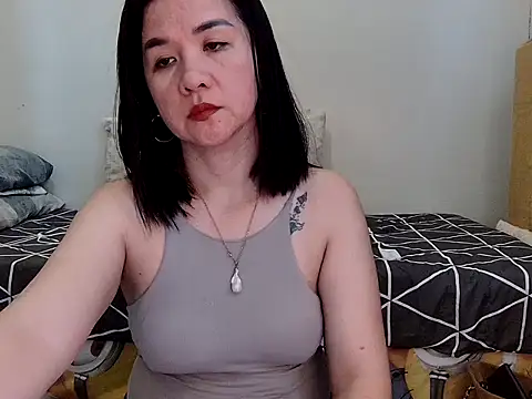 Snapshot of KissHott chatting on 26, 4, 2026 KissHott online show from 26, 4, 2026