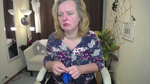 VestaWoody online show from 1, 11, 2025