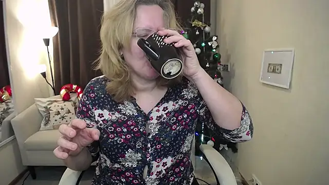 VestaWoody online show from 1, 12, 2025