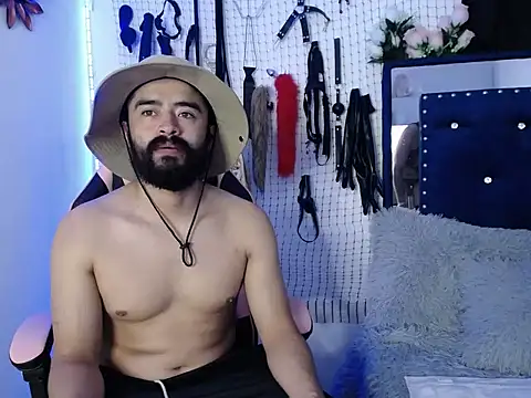 Aron and Queen Annie online show from 15, 11, 2025