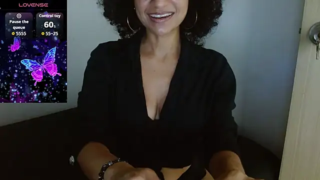 Seductress Malia online show from 25, 6, 2026