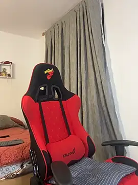 Ezzio Scolaro online show from 25, 2, 2026