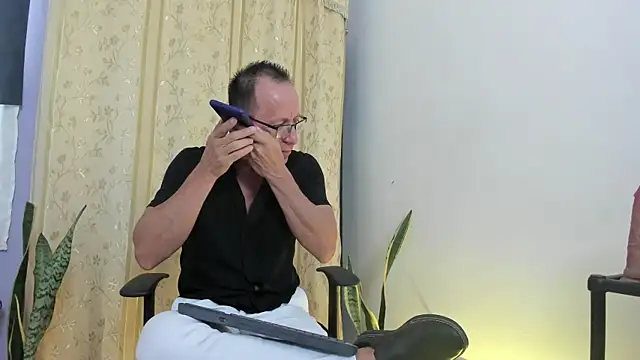 Snapshot of _axelking_ chatting on 30, 4, 2026 axelking online show from 30, 4, 2026