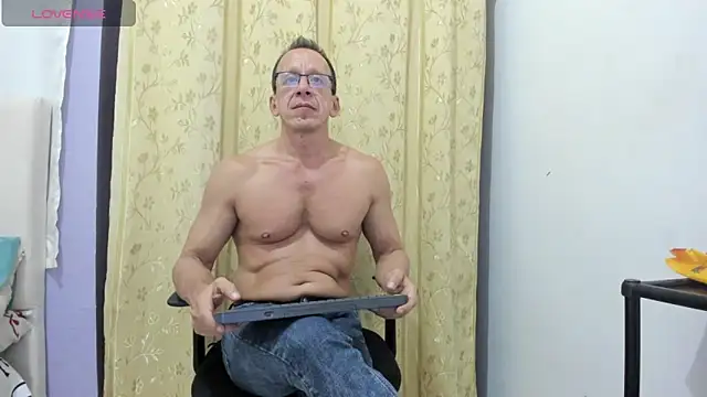Snapshot of _axelking_ chatting on 24, 5, 2026 axelking online show from 24, 5, 2026