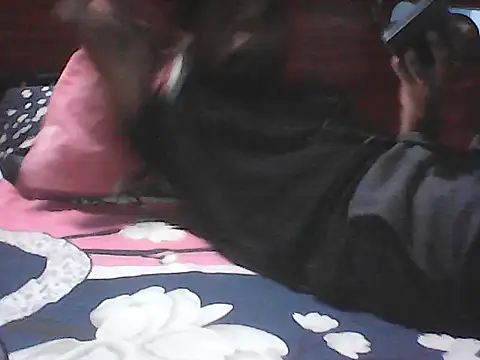 Snapshot of mfrboss1 chatting on 6, 4, 2026 mfrboss1 online show from 6, 4, 2026