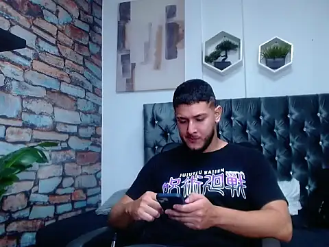 Snapshot of jasonshaw25 chatting on 14, 1, 2026 jasonshaw25 online show from 14, 1, 2026