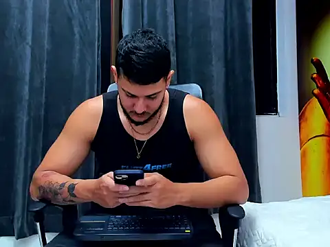 Snapshot of jasonshaw25 chatting on 24, 2, 2026 jasonshaw25 online show from 24, 2, 2026