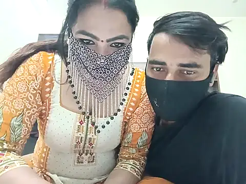 horny milf couple online show from 18, 11, 2025