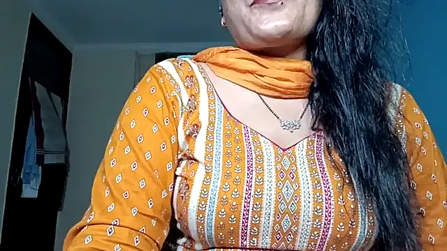 horny milf couple online show from 20, 4, 2026