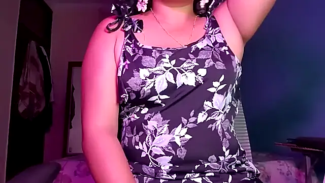 horny milf couple online show from 11, 5, 2026