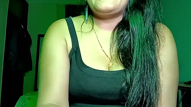 horny milf couple online show from 15, 5, 2026