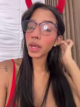 ScarletEvanss  online show from 14, 3, 2026