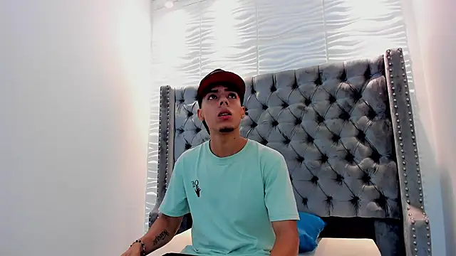 Snapshot of JACCOCK_4 chatting on 19, 11, 2025 JACCOCK 4 online show from 19, 11, 2025