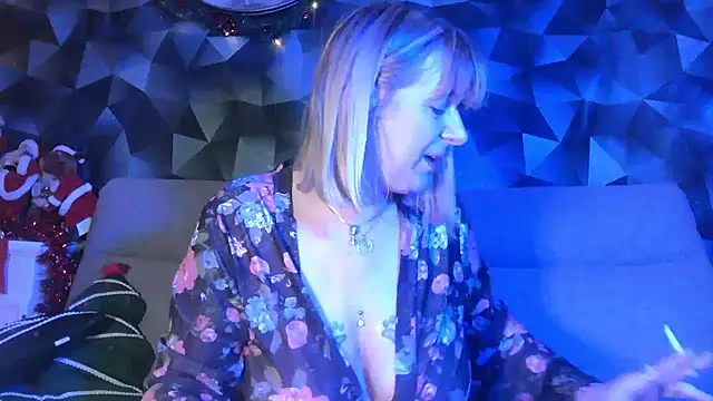 Delichieuse5 online show from 10, 12, 2024