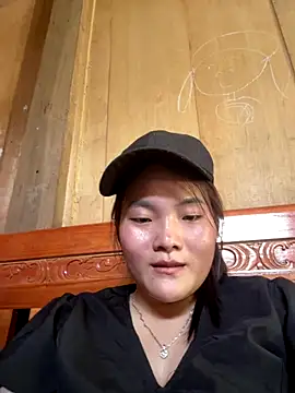 Beautiful-light22 online show from 4, 10, 2025