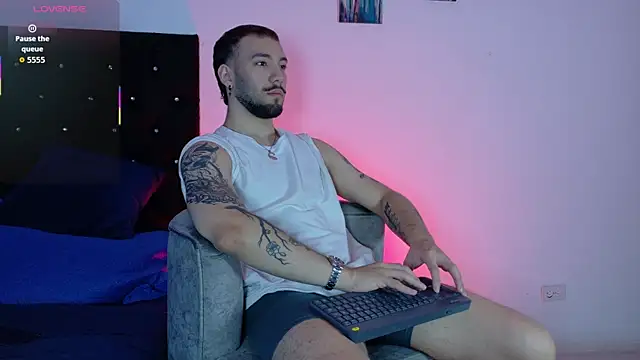 angel kyrozz online show from 10, 4, 2026