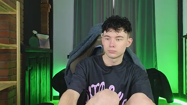 Cute Mike online show from 22, 2, 2026