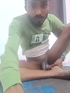 Snapshot of shohrab_hot chatting on 14, 12, 2025 shohrab hot online show from 14, 12, 2025