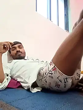 Snapshot of shohrab_hot chatting on 16, 12, 2025 shohrab hot online show from 16, 12, 2025