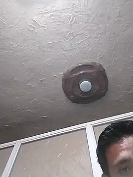 Snapshot of veintitres23 chatting on 9, 11, 2025 veintitres23 online show from 9, 11, 2025