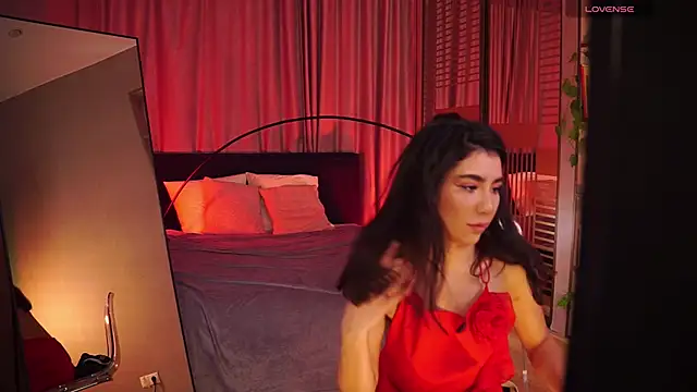 Snapshot of YokoKoko_ chatting on 16, 12, 2025 YokoKoko online show from 16, 12, 2025