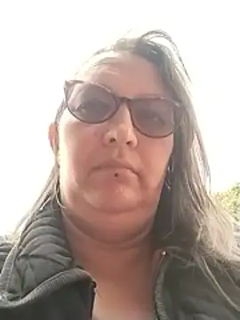 -saraqueen- online show from 3, 12, 2025