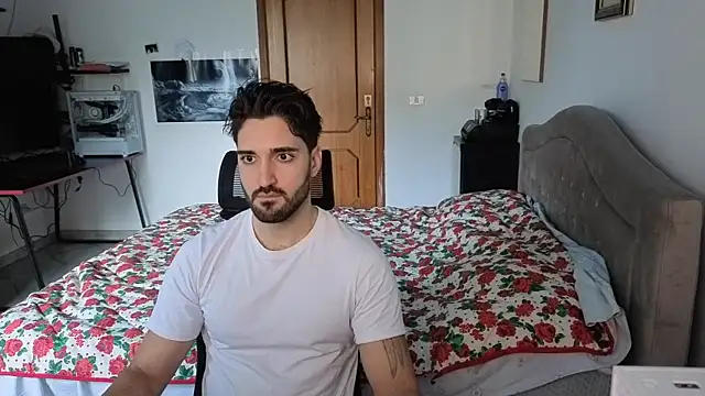 Snapshot of Al3xox02 chatting on 11, 1, 2026 Al3xox02 online show from 11, 1, 2026