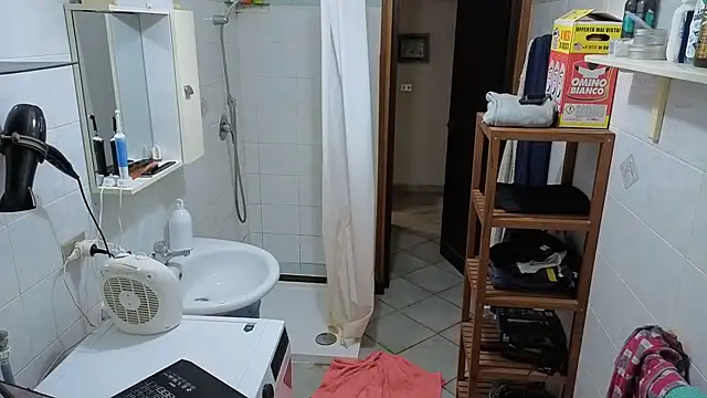 Al3xox02 online show from 14, 2, 2026