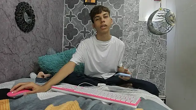 sexyboys cutex18 online show from 22, 12, 2025