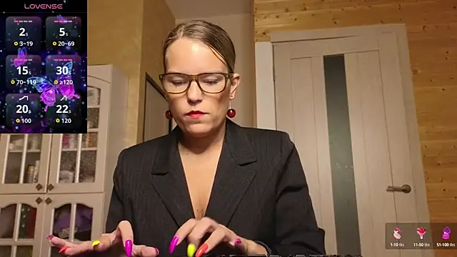 Lady Shine online show from 6, 10, 2025