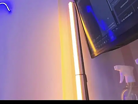 Nefera Noxx online show from 5, 11, 2025