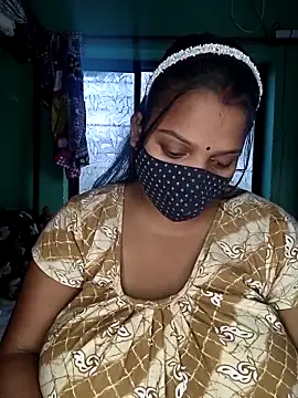 Snapshot of Shiyalsen chatting on 2, 12, 2025 Shiyalsen online show from 2, 12, 2025