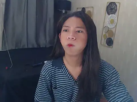 Seductive nathalie online show from 30, 11, 2025