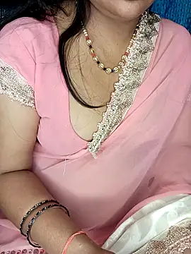 Snapshot of Rashmi_011 chatting on 24, 4, 2026 Rashmi 011 online show from 24, 4, 2026