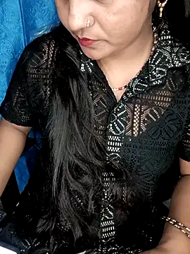 Snapshot of Rashmi_011 chatting on 24, 4, 2026 Rashmi 011 online show from 24, 4, 2026